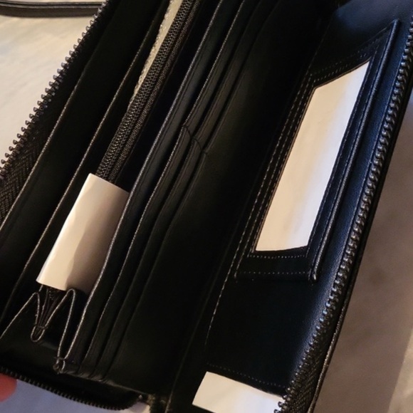 NWT BetseyJohnson Black Bat Embossed Clutch - Picture 4 of 5